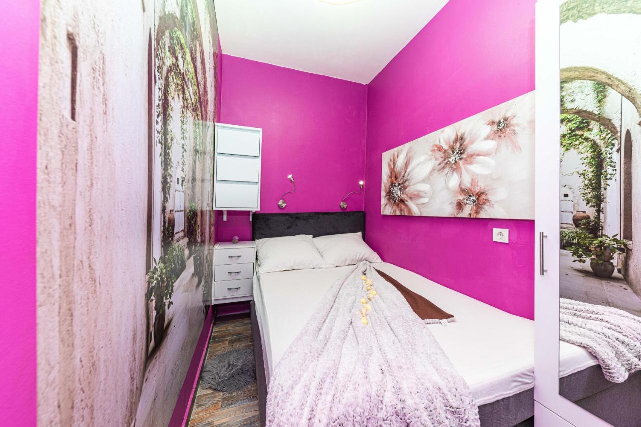 Apartments Keka คาชเตลา ภายนอก รูปภาพ