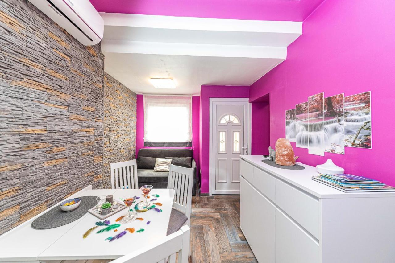 Apartments Keka คาชเตลา ภายนอก รูปภาพ
